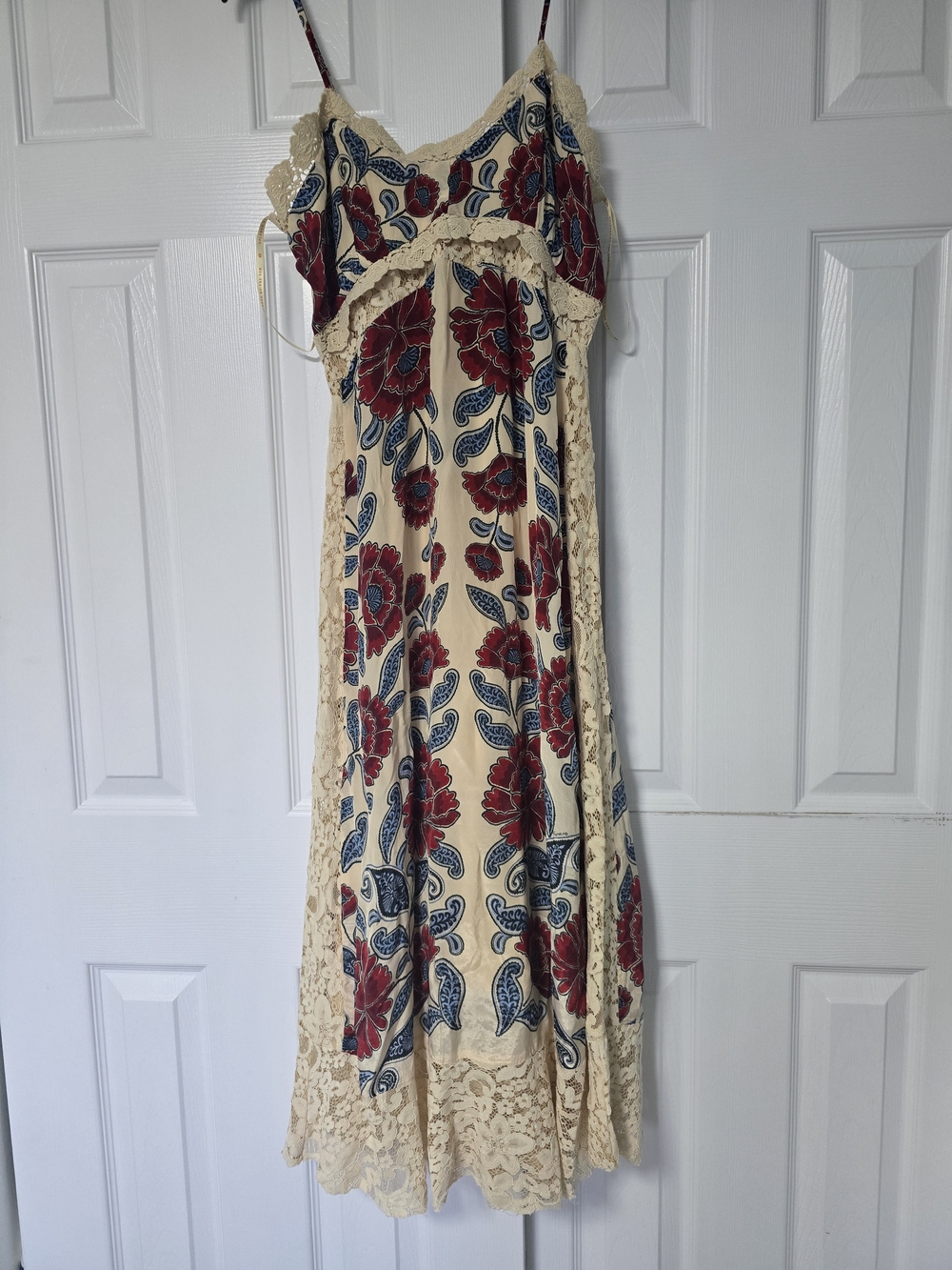 NWT FARM Rio Francesca Sand Lace
Detail Floral Dress Size M - Picture 6 of 6